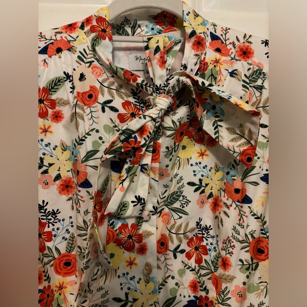 Magnolia park bow tie button down floral top size xl Fits MEDIUM - Picture 4 of 5